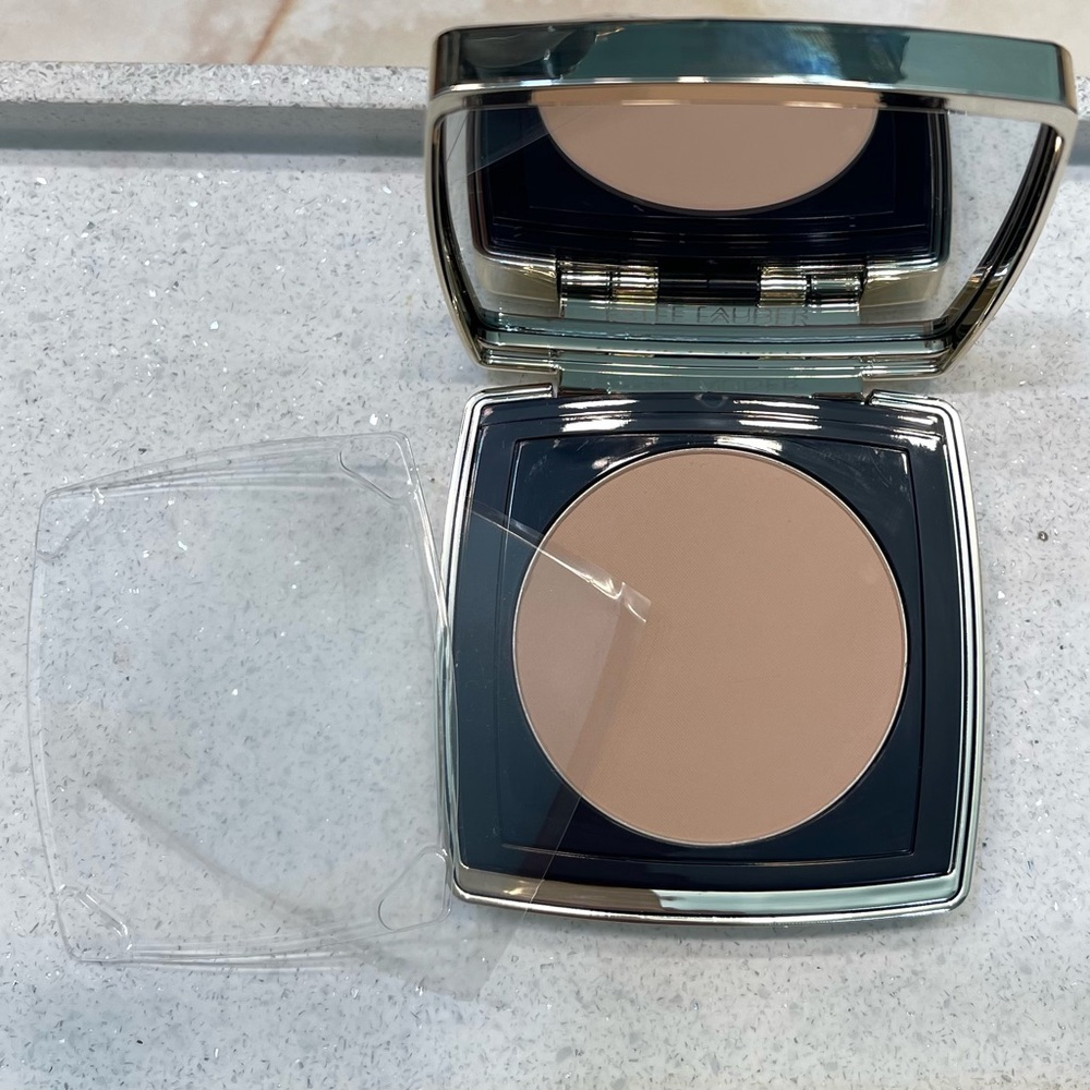 Estēe Lauder ~ 3C2 PEBBLE’ Double Wear Stay-in-Place Matte Powder Foundation NIB - Picture 7 of 16